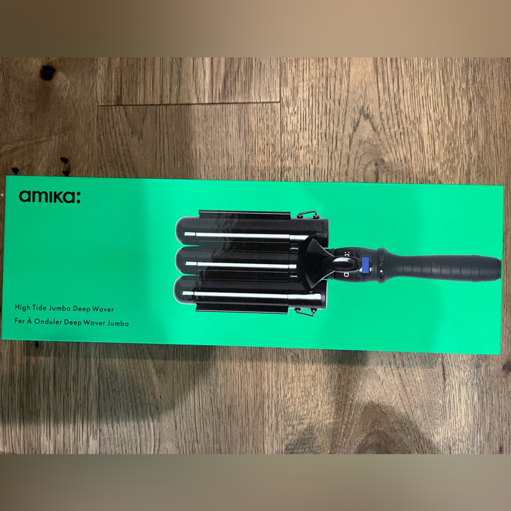 Amika Jumbo three barrel waver
